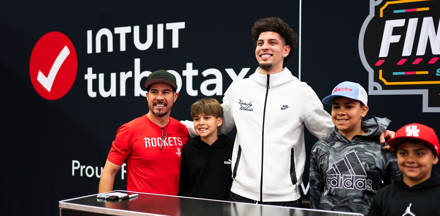 Showcasing TurboTax’s 360-March Madness Campaign